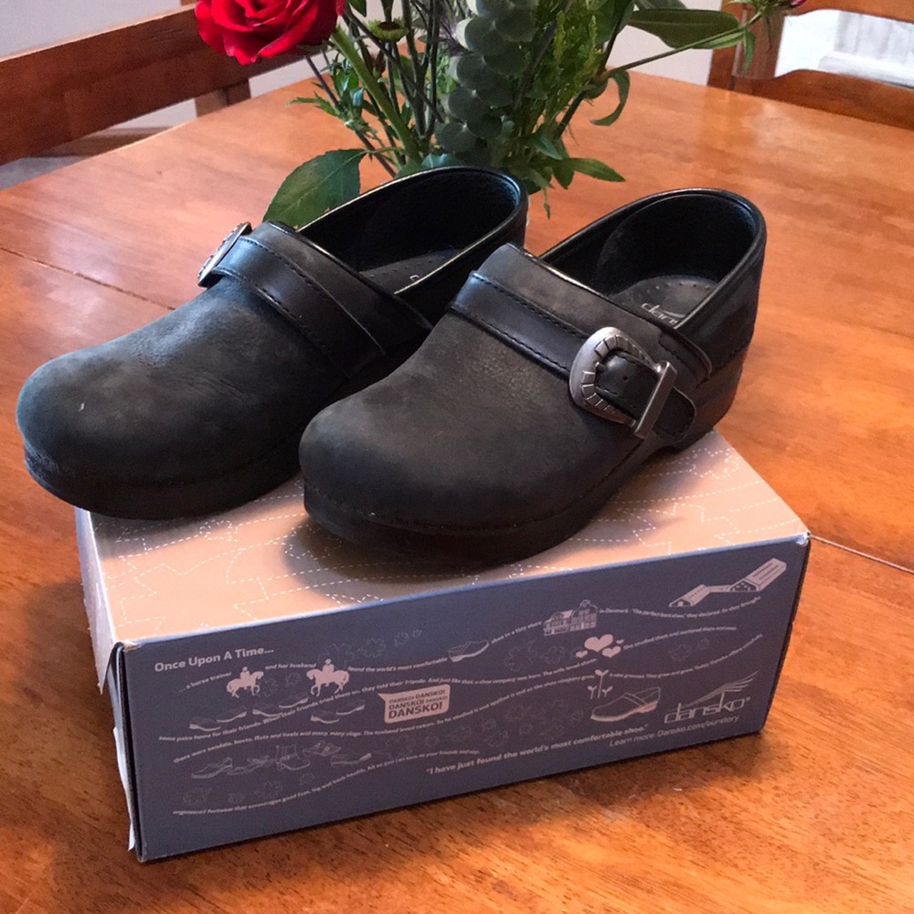 Dansko Clogs “Pammy Milled Nubuck”